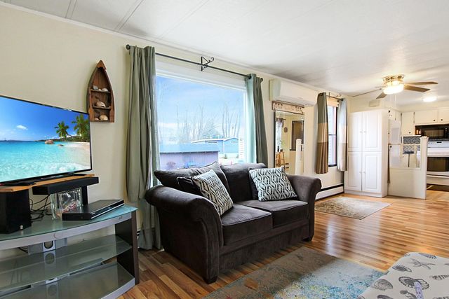 71 Cynthia Circle, Seabrook, NH 03874