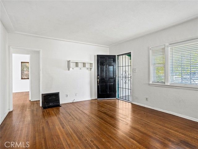 210 W Ash Avenue, Burbank, CA 91502