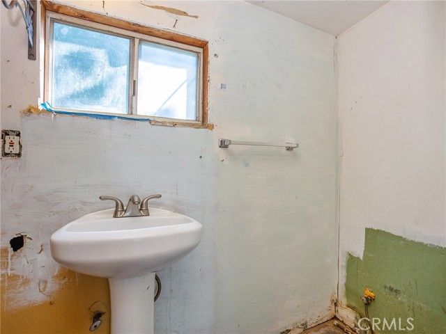 210 W Ash Avenue, Burbank, CA 91502