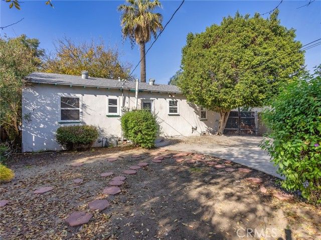 210 W Ash Avenue, Burbank, CA 91502