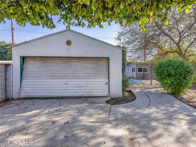 210 W Ash Avenue, Burbank, CA 91502