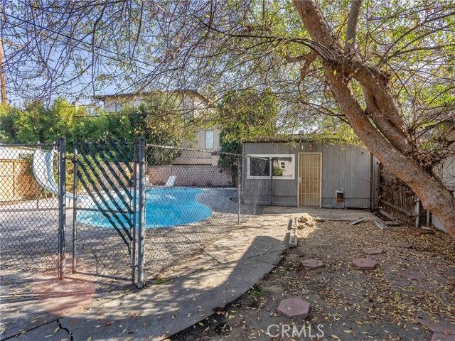 210 W Ash Avenue, Burbank, CA 91502