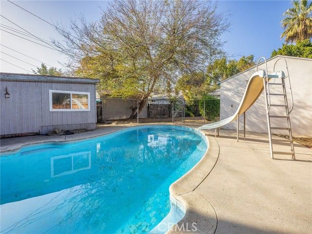 210 W Ash Avenue, Burbank, CA 91502