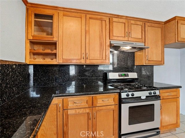 210 W Ash Avenue, Burbank, CA 91502