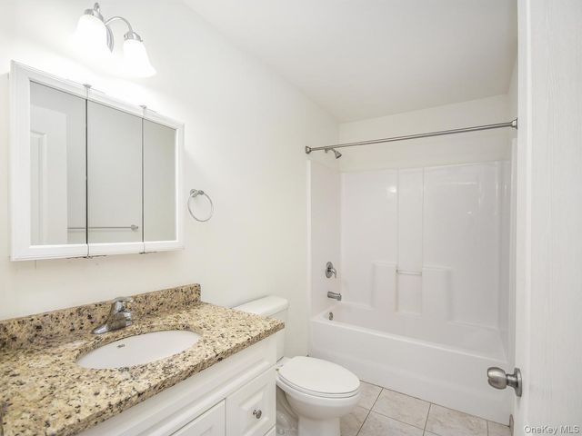 400 Carney Street 601, Glen Cove, NY 11542