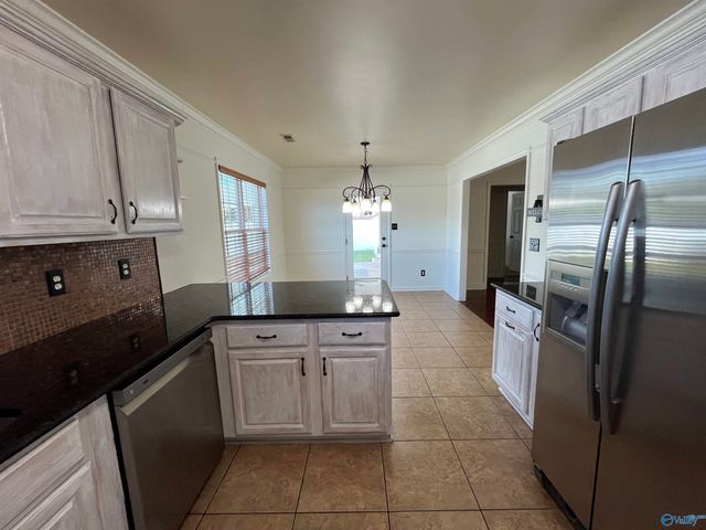 56 Lyle Drive, Decatur, AL 35603
