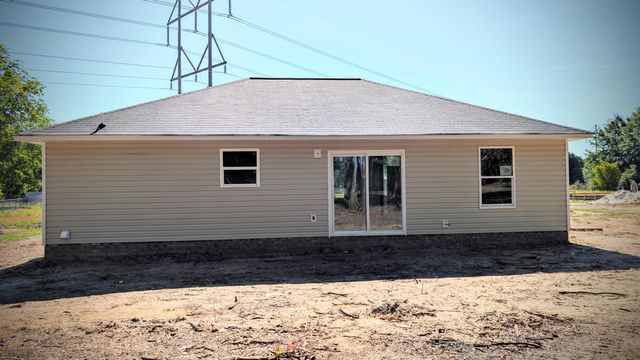 2 Bush Court, Dalzell, SC 29040