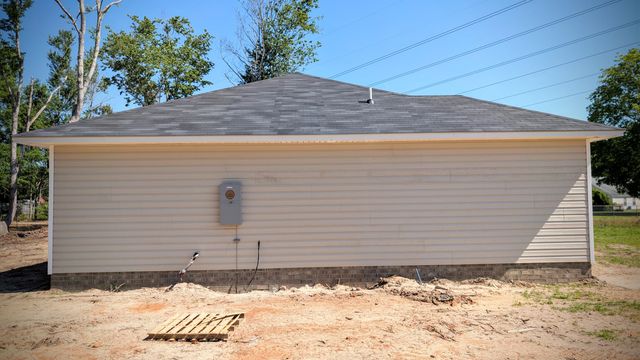 2 Bush Court, Dalzell, SC 29040