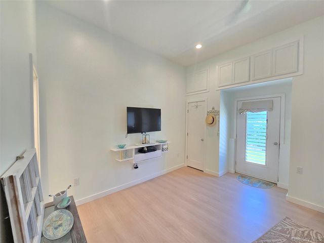 585 Dune Road L10, Westhampton, NY 11978