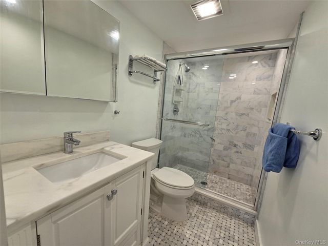 585 Dune Road L10, Westhampton, NY 11978