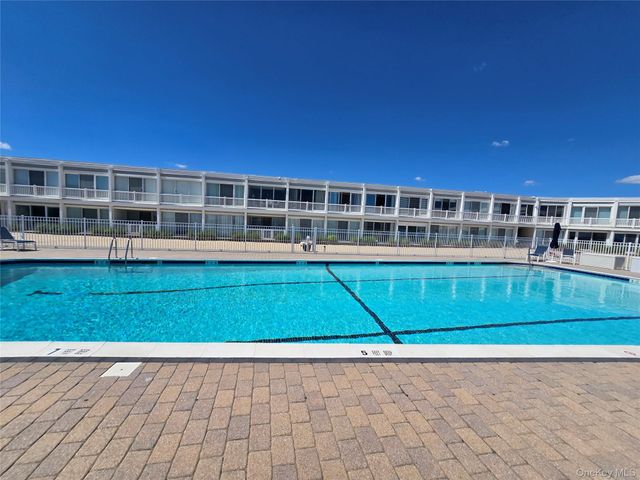 585 Dune Road L10, Westhampton, NY 11978