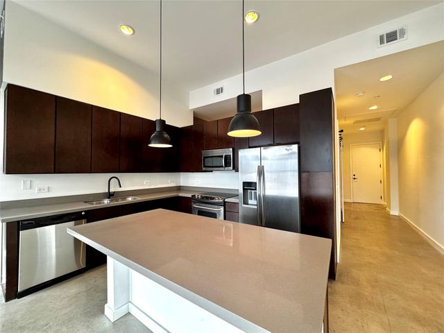 507 Sabine ST 802, Austin, TX 78701