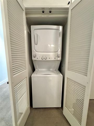 507 Sabine ST 802, Austin, TX 78701