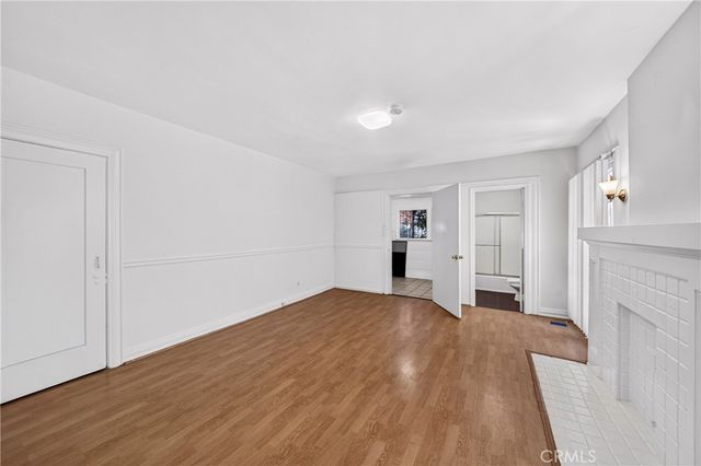 139 S Manhattan 145, Los Angeles, CA 90004