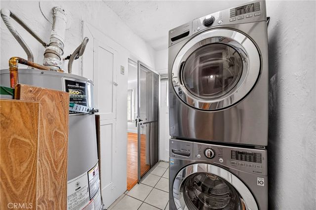 139 S Manhattan 145, Los Angeles, CA 90004