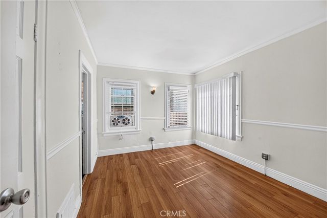 139 S Manhattan 145, Los Angeles, CA 90004