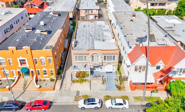 139 S Manhattan 145, Los Angeles, CA 90004