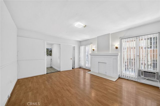 139 S Manhattan 145, Los Angeles, CA 90004