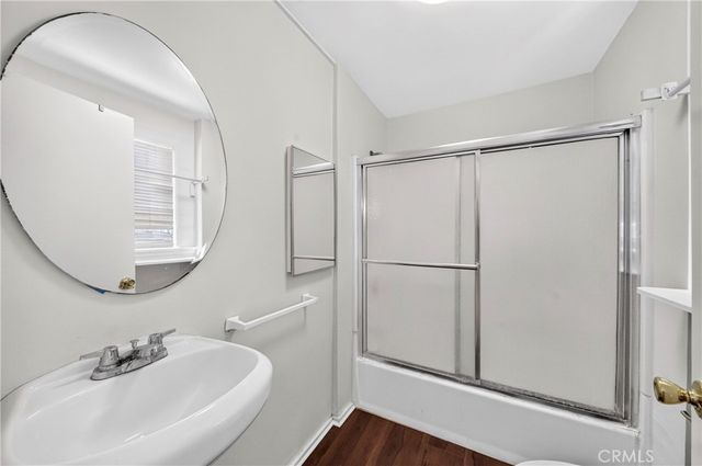139 S Manhattan 145, Los Angeles, CA 90004