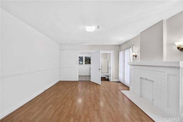139 S Manhattan 145, Los Angeles, CA 90004