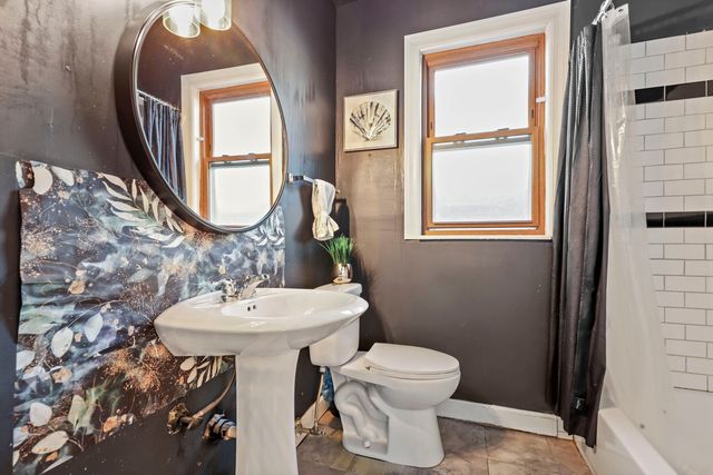 10416 S Sangamon Street, Chicago, IL 60643