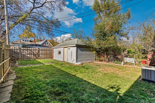 10416 S Sangamon Street, Chicago, IL 60643