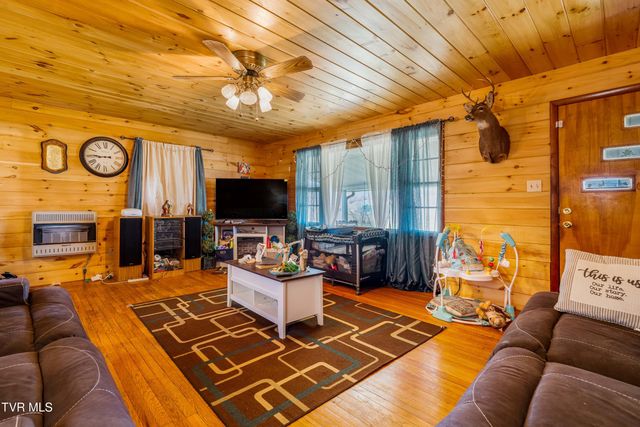 288 Arnold Road, Mountain City, TN 37683