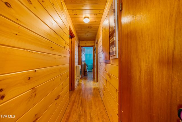 288 Arnold Road, Mountain City, TN 37683