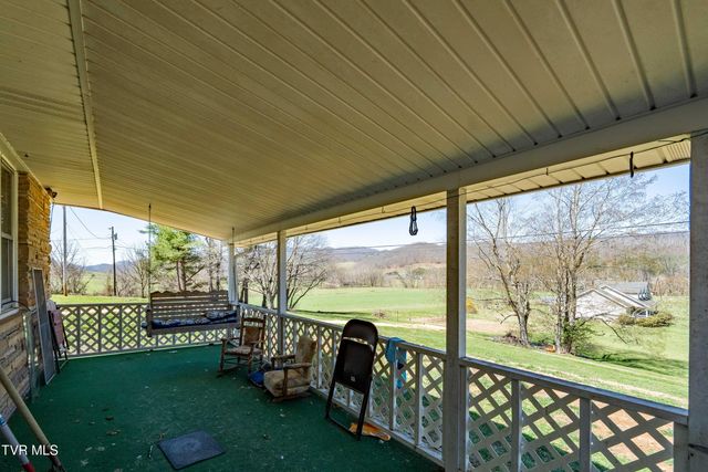288 Arnold Road, Mountain City, TN 37683