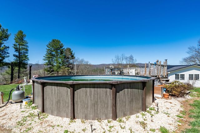 288 Arnold Road, Mountain City, TN 37683