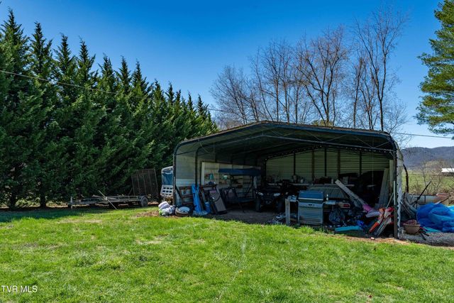 288 Arnold Road, Mountain City, TN 37683