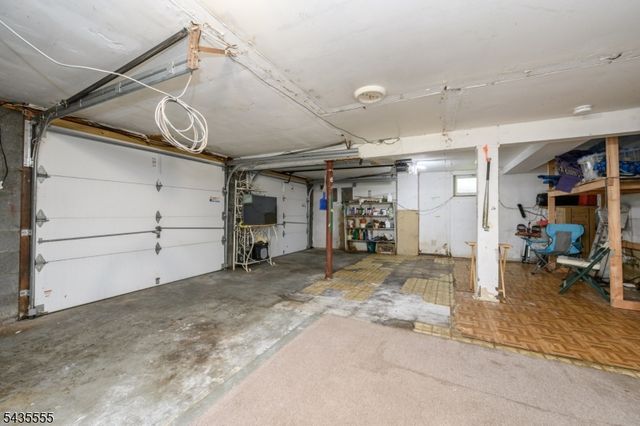405 Kennedy Dr, Linden City, NJ 07036