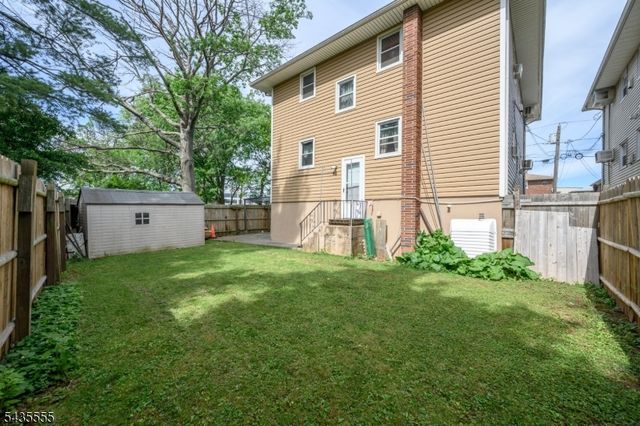 405 Kennedy Dr, Linden City, NJ 07036