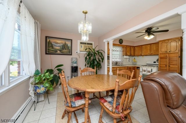405 Kennedy Dr, Linden City, NJ 07036