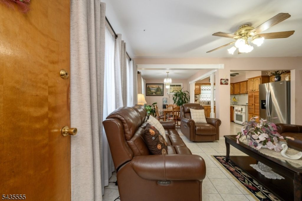 405 Kennedy Dr, Linden City, NJ 07036 — photo 3