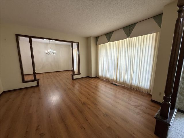 9216 NW Lansbrook Lane, Oklahoma City, OK 73132