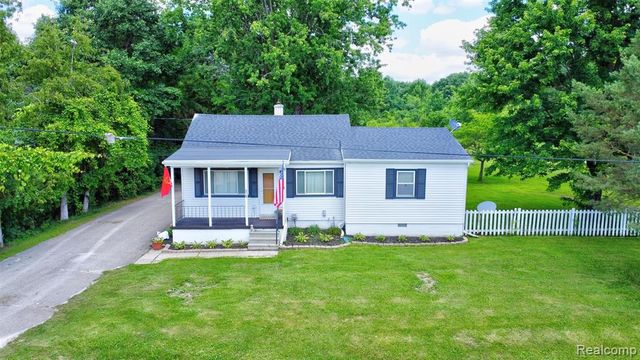 5244 Oleksyn Road, Flint, MI 48504