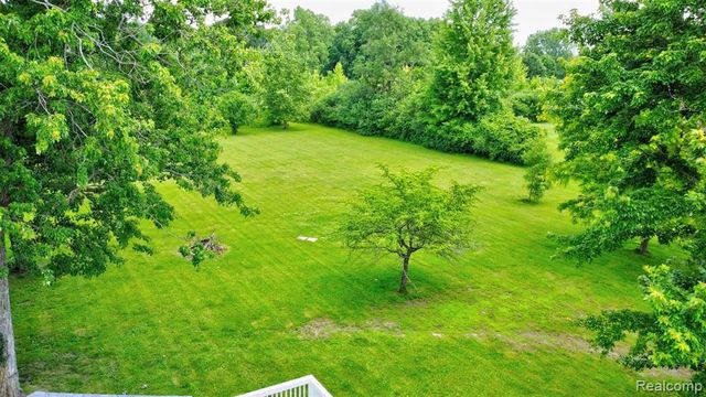 5244 Oleksyn Road, Flint, MI 48504