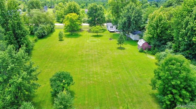 5244 Oleksyn Road, Flint, MI 48504