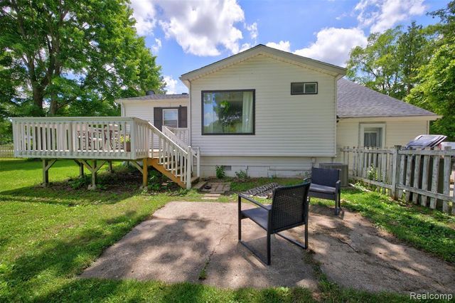 5244 Oleksyn Road, Flint, MI 48504