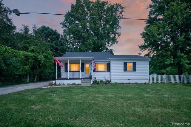 5244 Oleksyn Road, Flint, MI 48504