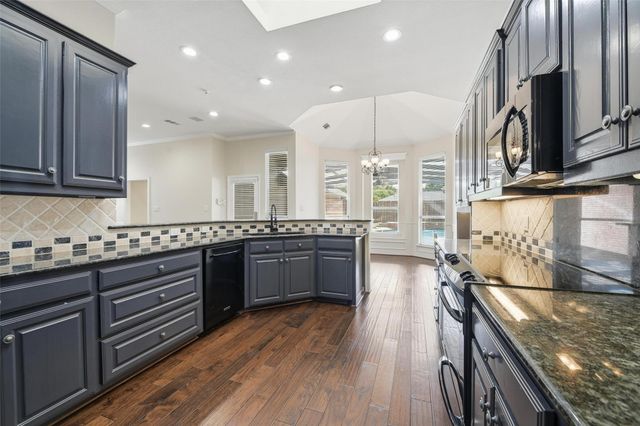 18515 Park Grove Lane, Dallas, TX 75287