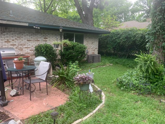 1244 Springbrook Drive, Desoto, TX 75115