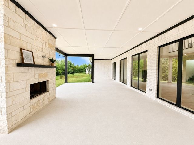 209 Avery Lane, Gunter, TX 75058