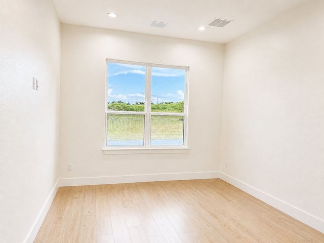 209 Avery Lane, Gunter, TX 75058