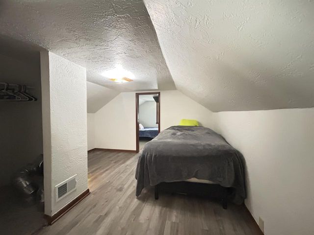 401 GARDNERS ROW, Appleton, WI 54915