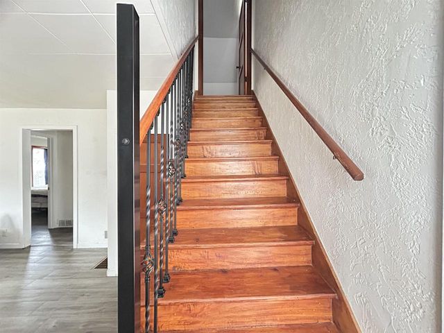 401 GARDNERS ROW, Appleton, WI 54915