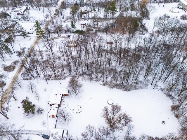 31061 Glenmuer Street, Farmington Hills, MI 48334