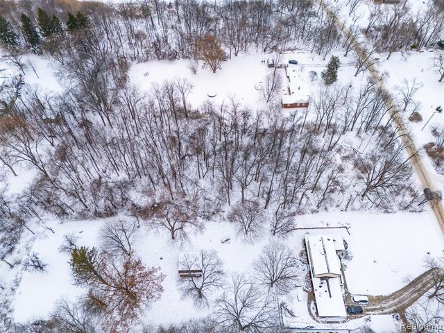 31061 Glenmuer Street, Farmington Hills, MI 48334