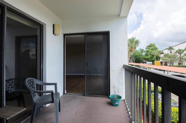 2593 COUNTRYSIDE BOULEVARD 7210, Clearwater, FL 33761
